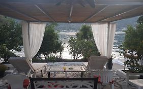 Geni Bay